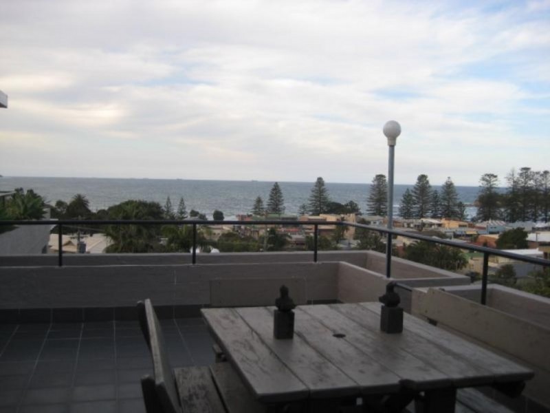 5/32 Campbell Crescent, Terrigal NSW 2260