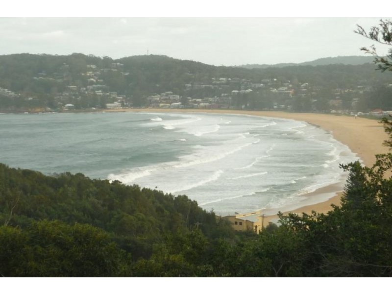 45 Coast Rd, North Avoca NSW 2260