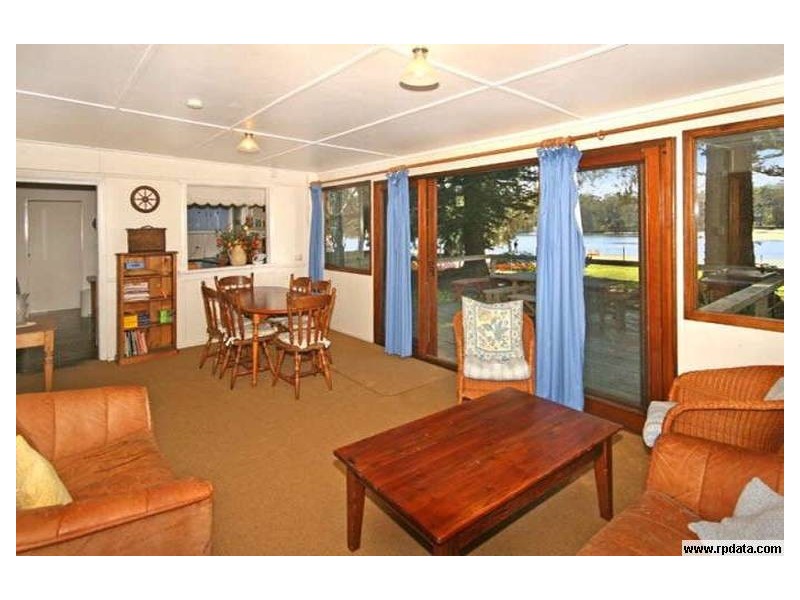 13 Ficus Avenue, Avoca Beach NSW 2251