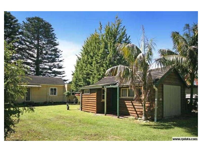 13 Ficus Avenue, Avoca Beach NSW 2251