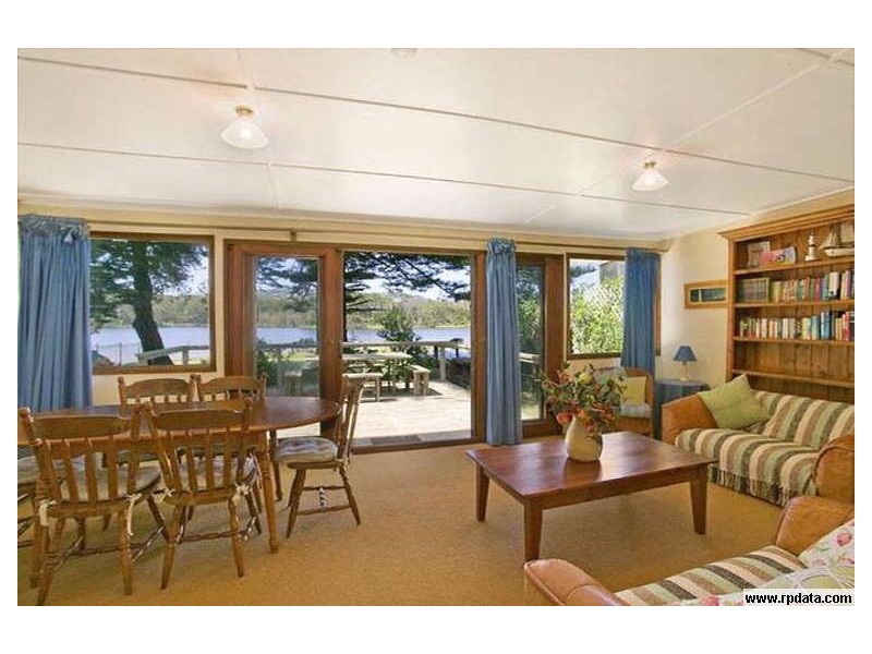 13 Ficus Avenue, Avoca Beach NSW 2251