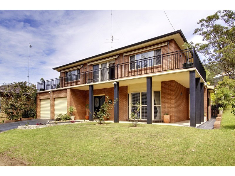 26 Lakeside Drive, Macmasters Beach NSW 2251