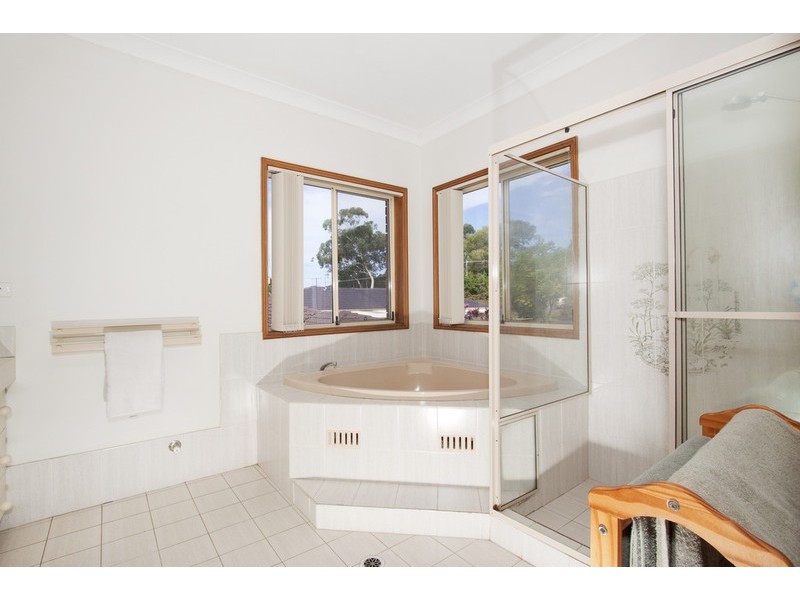 26 Lakeside Drive, Macmasters Beach NSW 2251