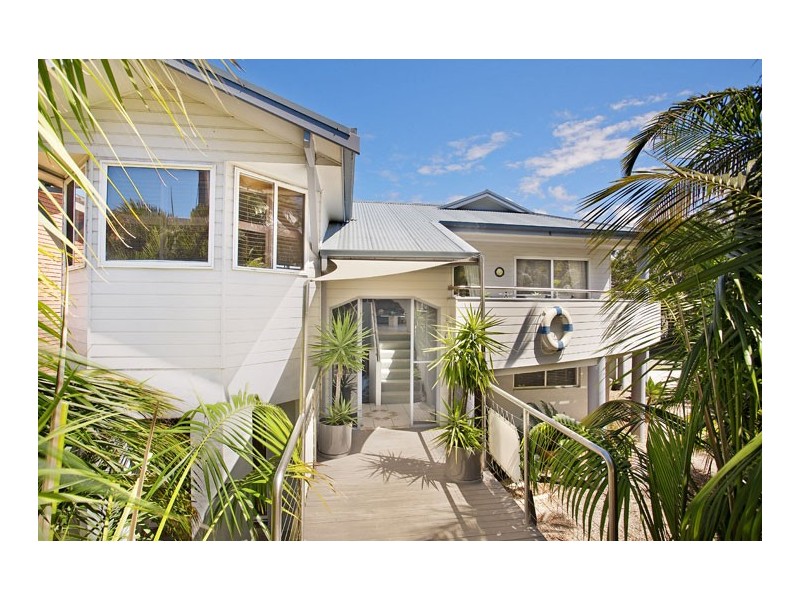 1 View Street, North Avoca NSW 2260