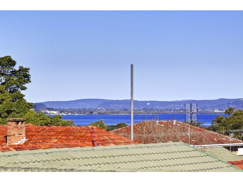 2/21 Wells Street, East Gosford NSW 2250