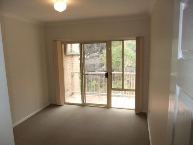 27/117 John Whiteway Drive, Gosford NSW 2250