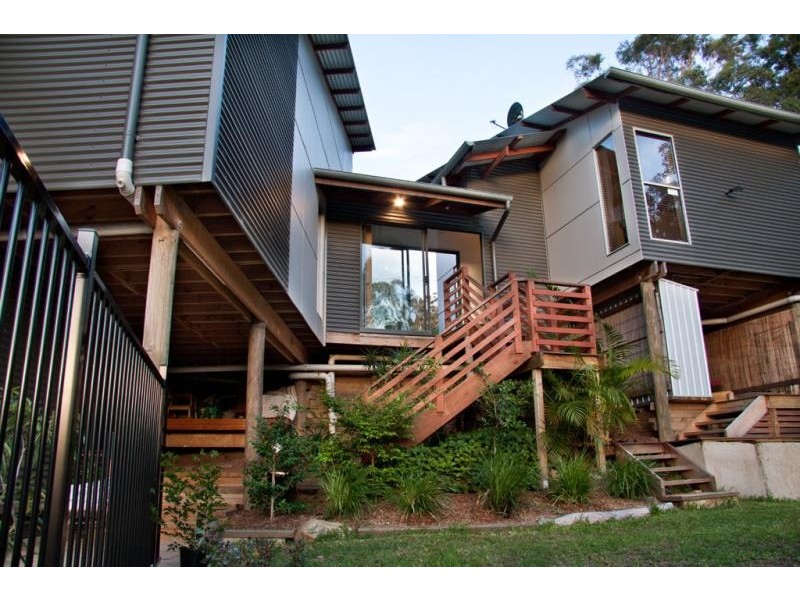38 Cabbage Tree Avenue, Avoca Beach NSW 2251