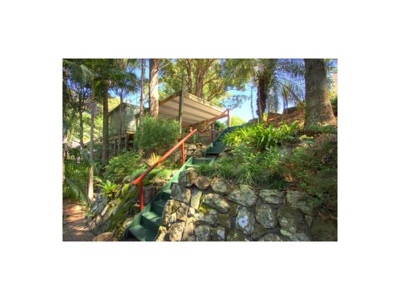 127 Hillside Road, Avoca Beach NSW 2251