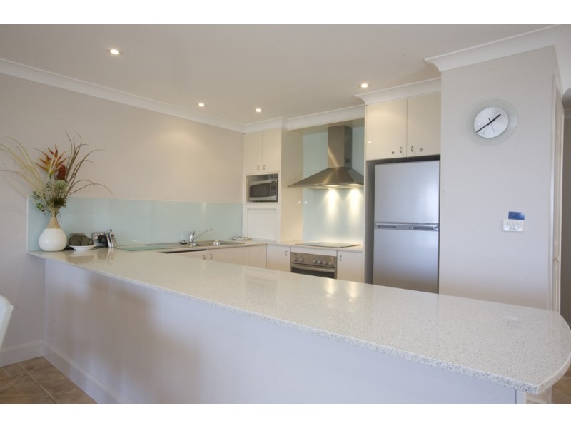 2/32 Campbell Crescent, Terrigal NSW 2260