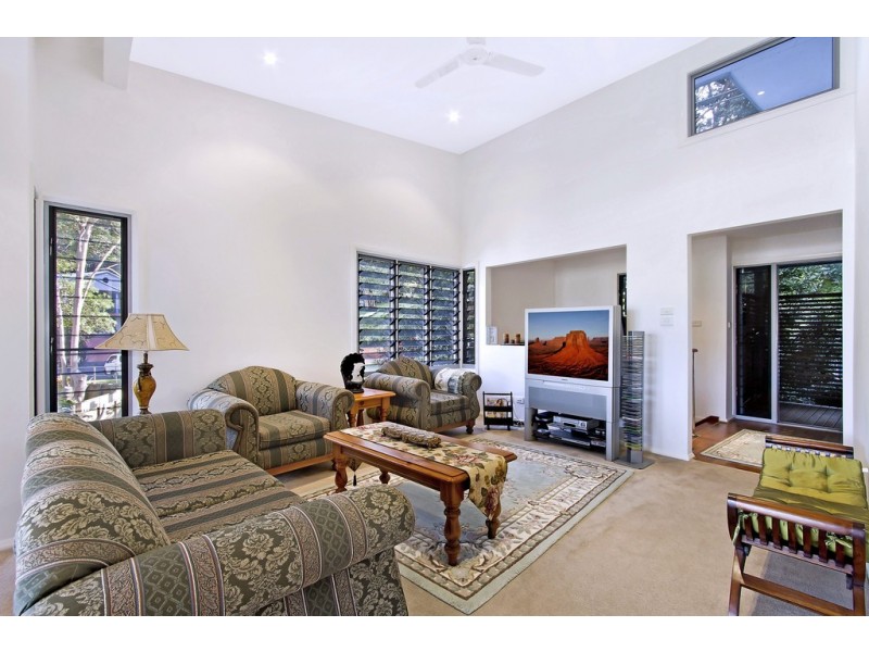 2/42 Kurrawyba Avenue, Terrigal NSW 2260