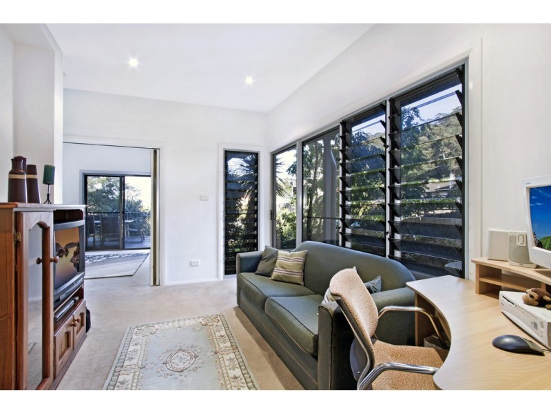 2/42 Kurrawyba Avenue, Terrigal NSW 2260