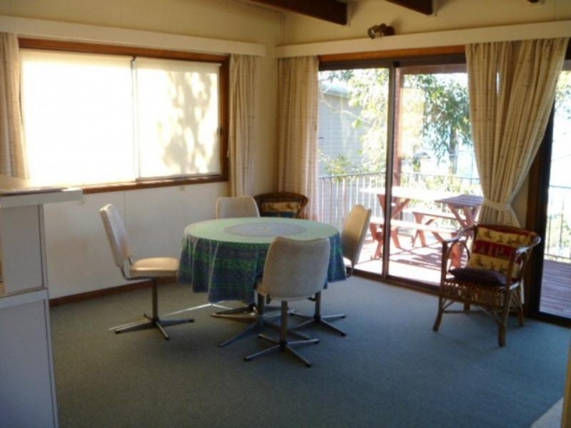 7 Warren, Avoca Beach NSW 2251