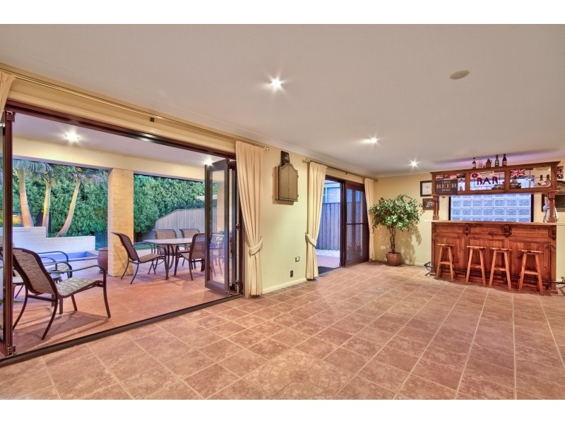 21 Bannister Drive, Erina NSW 2250