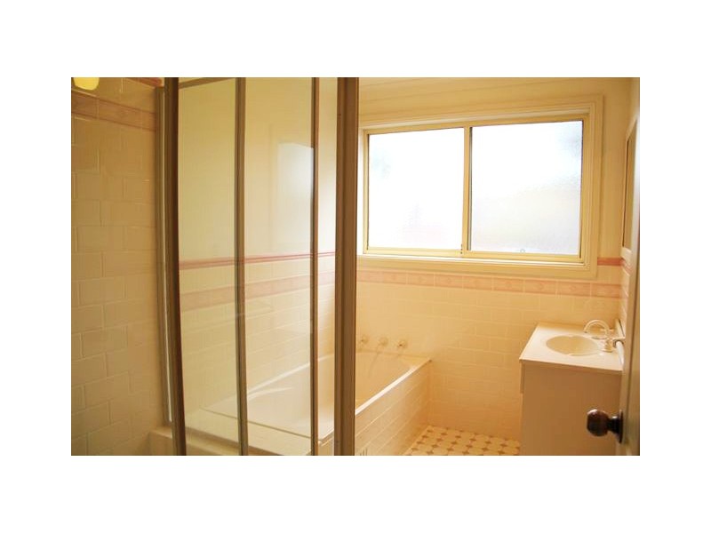 2/15 Maas Parade, Forresters Beach NSW 2260