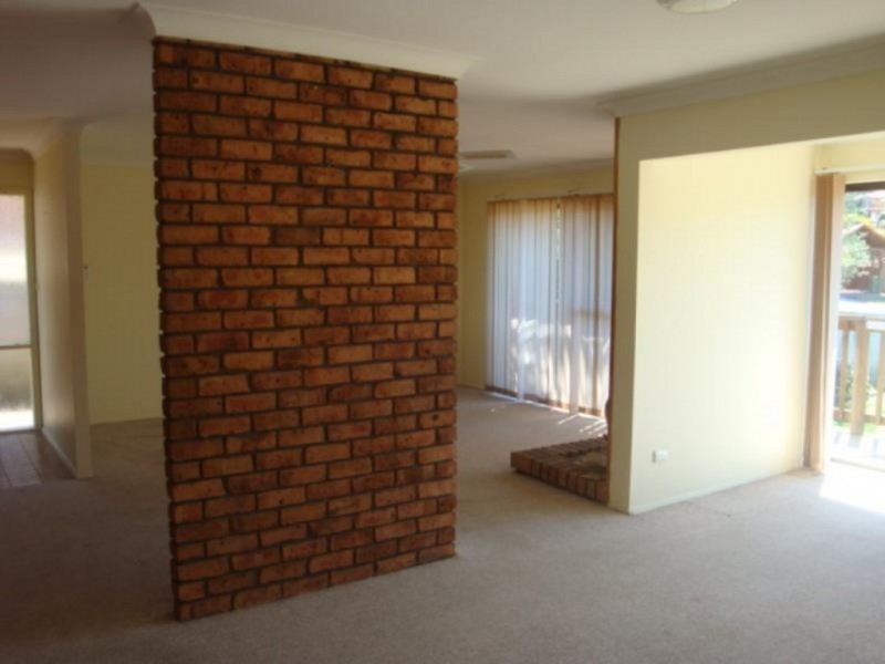 10 Sandra Place, Terrigal NSW 2260