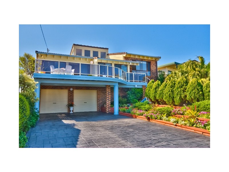 20 North Scenic Road, Forresters Beach NSW 2260