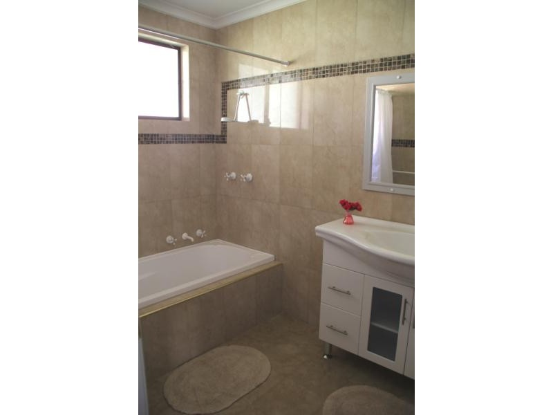 15 Holland Close, Springfield NSW 2250