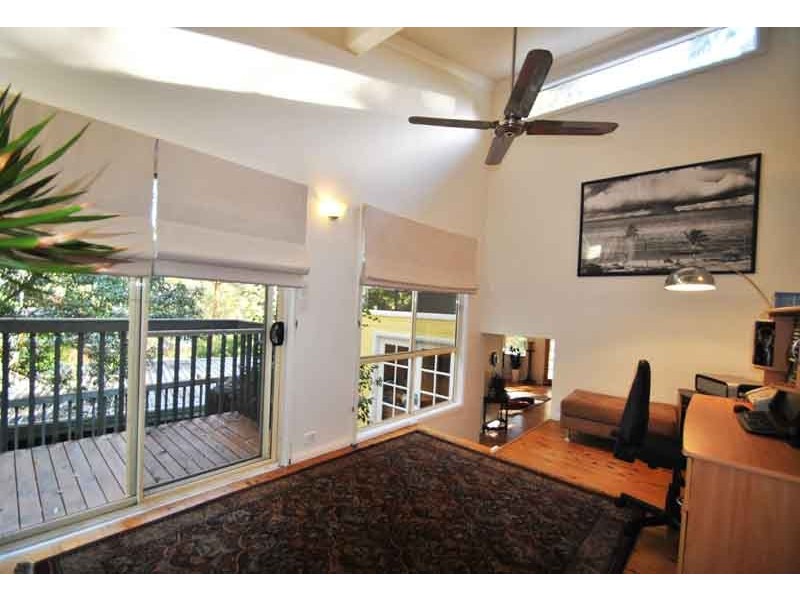 101 Lake Shore Drive, North Avoca NSW 2260