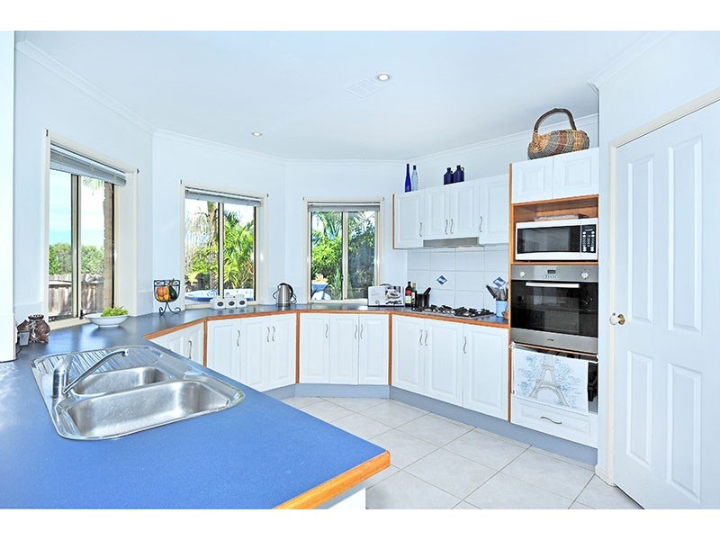 12 Caralee Place, Tumbi Umbi NSW 2261