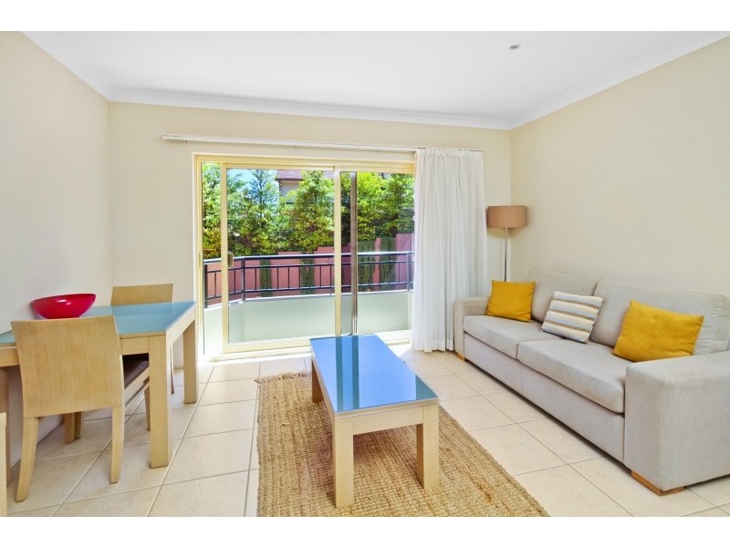 4/6 Maroomba Road, Terrigal NSW 2260