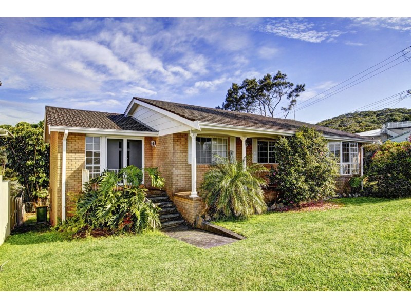 91 Surf Rider Avenue, North Avoca NSW 2260