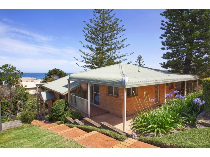 8 Bulbararing Road, North Avoca NSW 2260