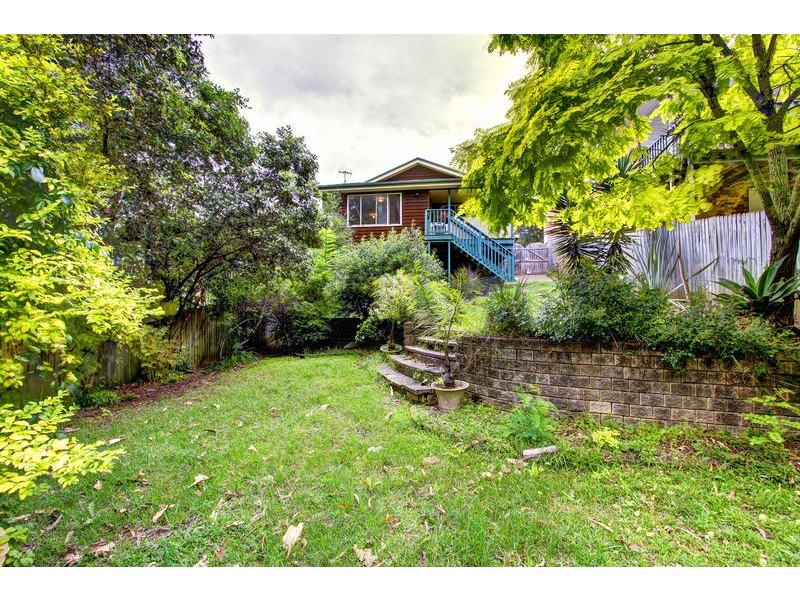 6 Karwin Avenue, Erina NSW 2250