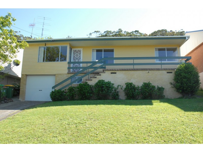 13 Adina Place, Wamberal NSW 2260