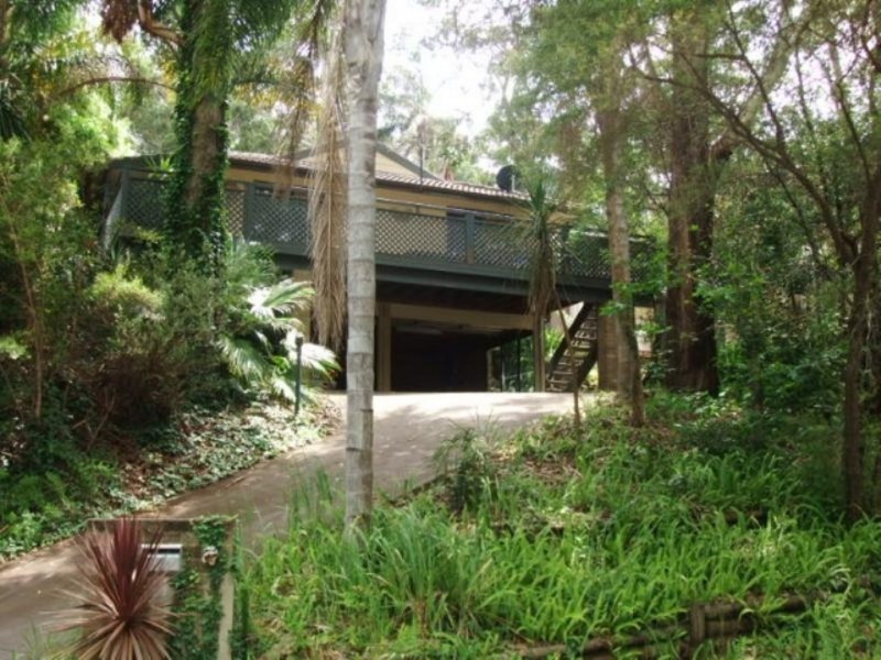 143 Lake Shore Drive, North Avoca NSW 2260