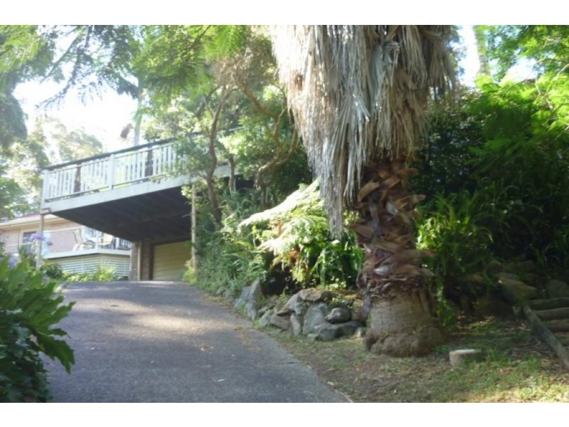 7 Hibiscus Avenue, North Avoca NSW 2260