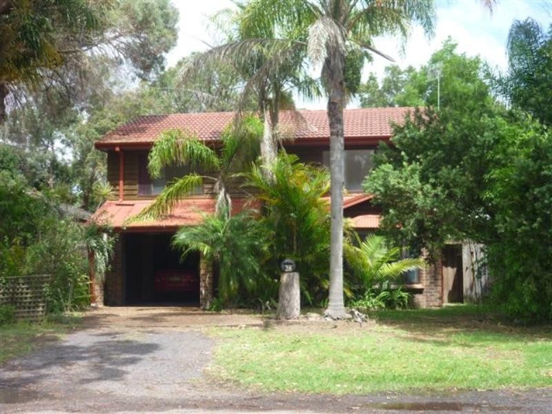 28 Cullwulla Street, Berkeley Vale NSW 2261
