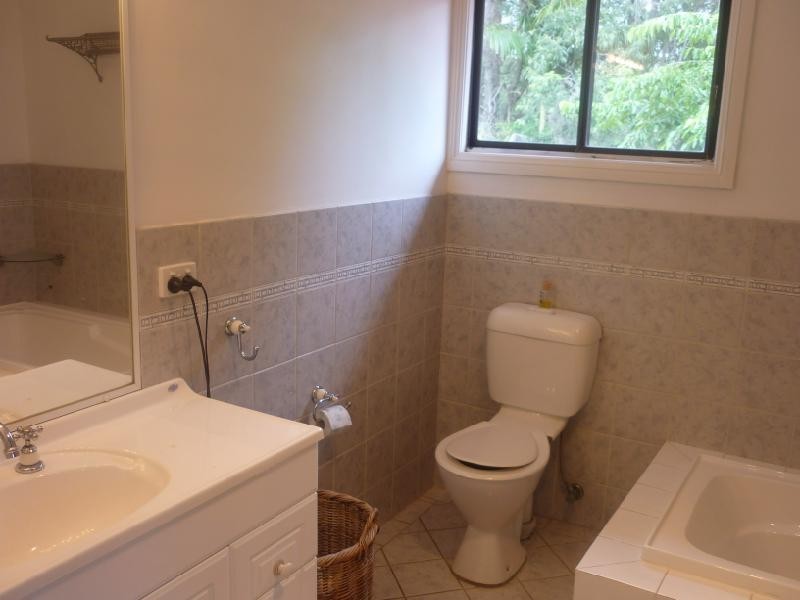 28 Cullwulla Street, Berkeley Vale NSW 2261