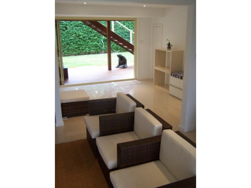 6 Minell Close, Wamberal NSW 2260