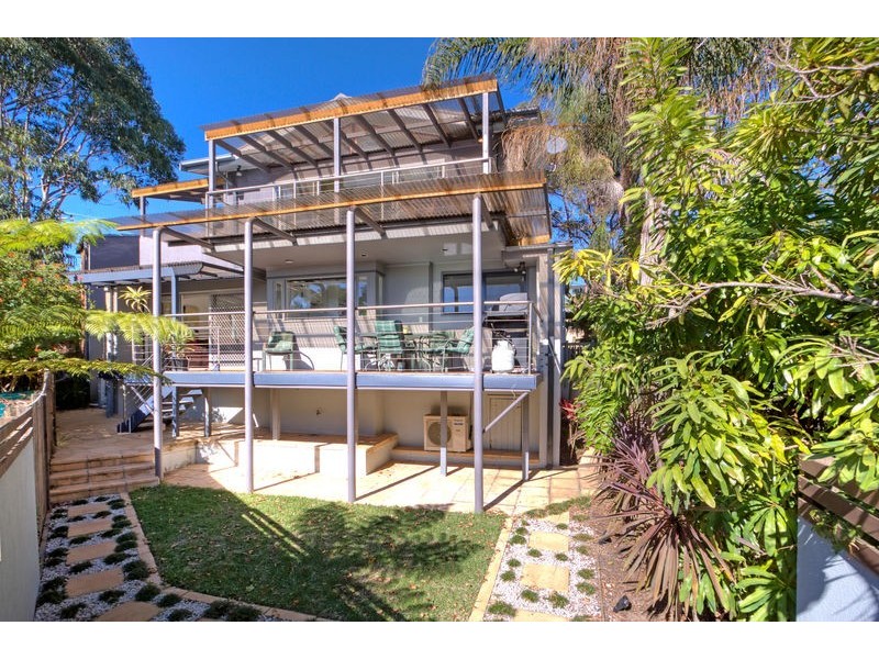 2 Stephenson Road, Bateau Bay NSW 2261