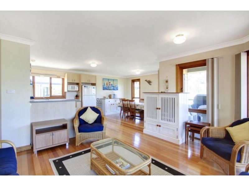 1/16 Avoca, Avoca Beach NSW 2251