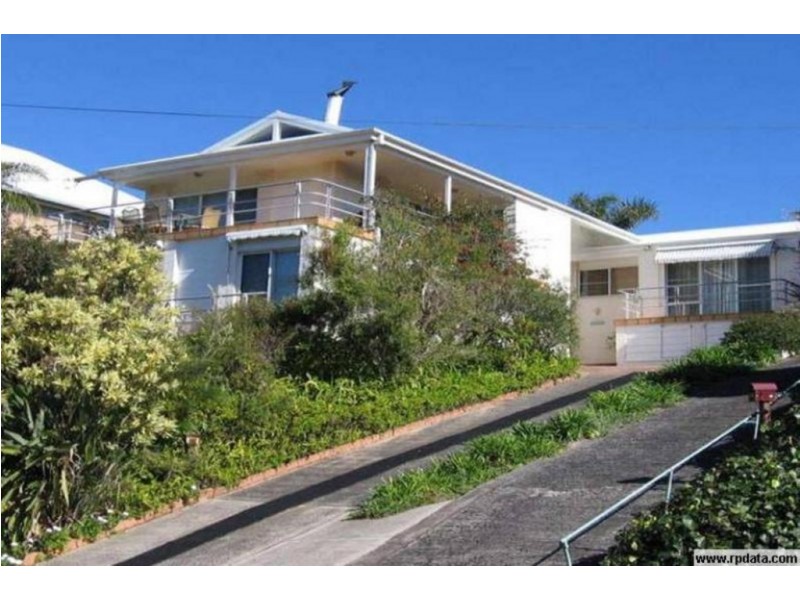 32 Helen Drive, Copacabana NSW 2251