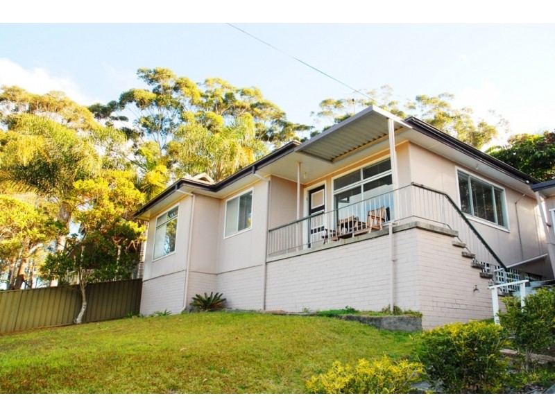 320 The Round Drive, Avoca Beach NSW 2251
