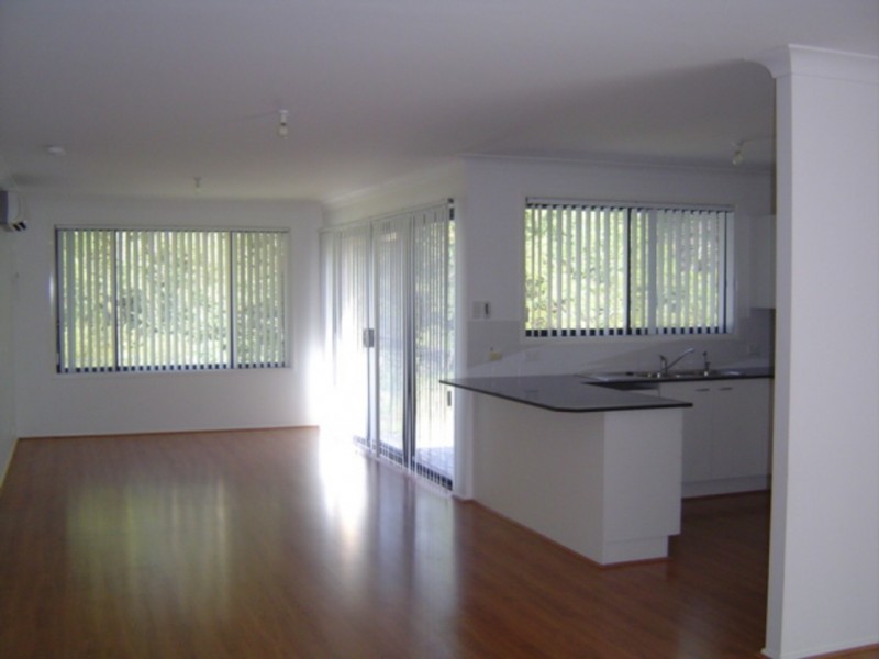 11 Norman Hunter Close, Kincumber NSW 2251