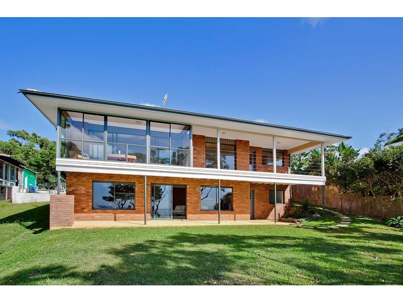 37 Endeavour Drive, Avoca Beach NSW 2251