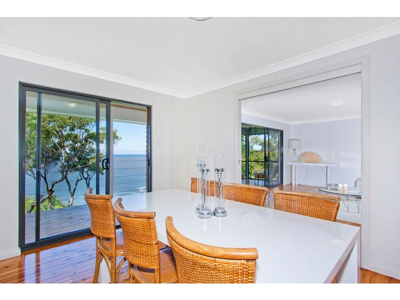37 Endeavour Drive, Avoca Beach NSW 2251