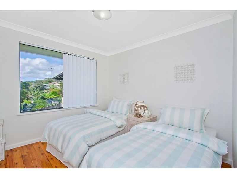 37 Endeavour Drive, Avoca Beach NSW 2251