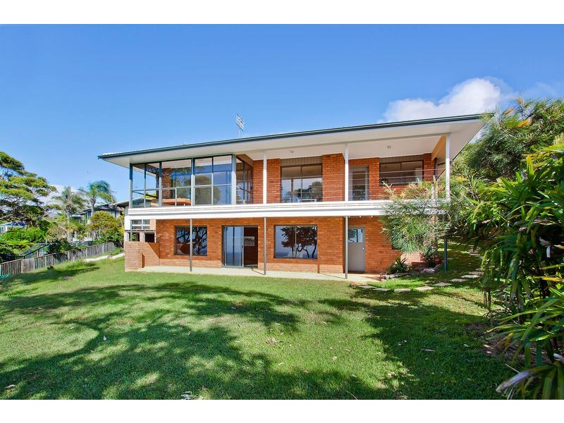 37 Endeavour Drive, Avoca Beach NSW 2251