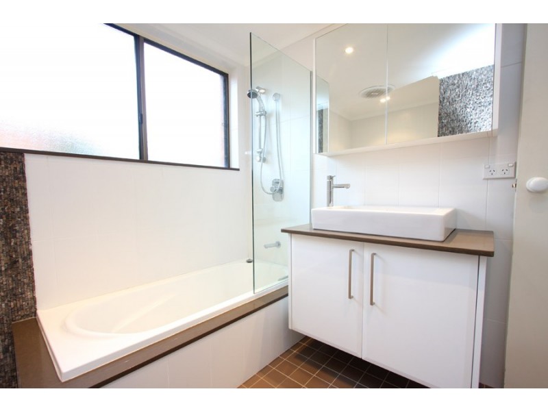 1/108 Avoca Drive, Avoca Beach NSW 2251