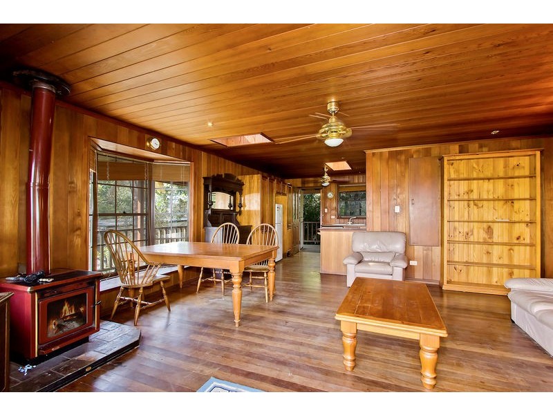 30 Francis Road, North Avoca NSW 2260