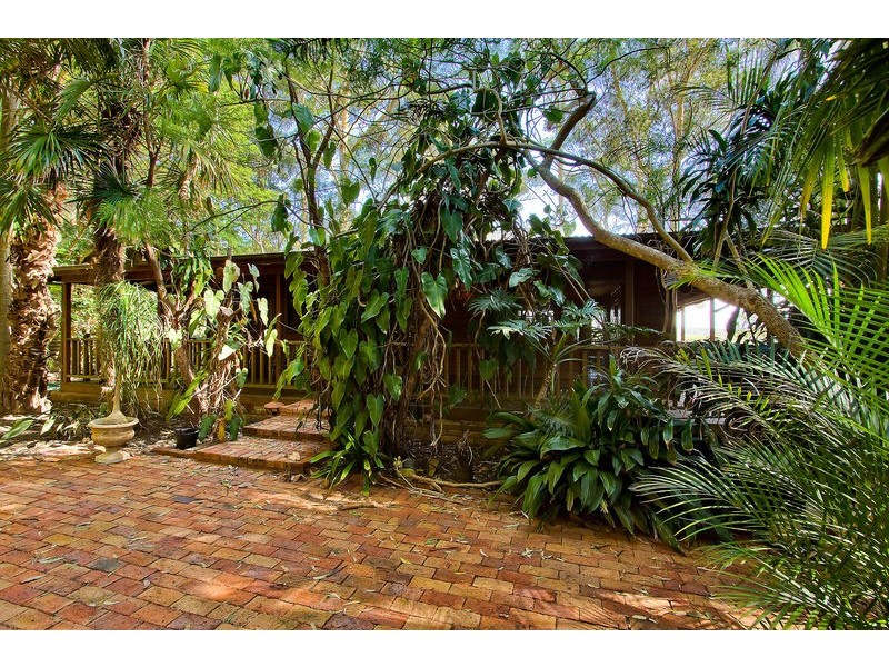 30 Francis Road, North Avoca NSW 2260