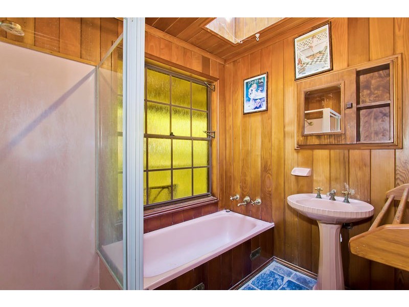 30 Francis Road, North Avoca NSW 2260