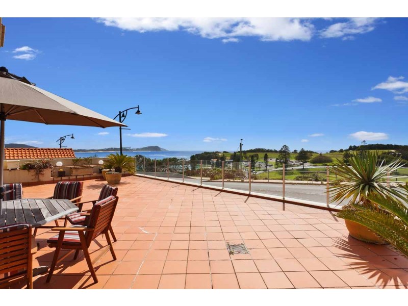 1/2 Terrigal Esplanade, Terrigal NSW 2260