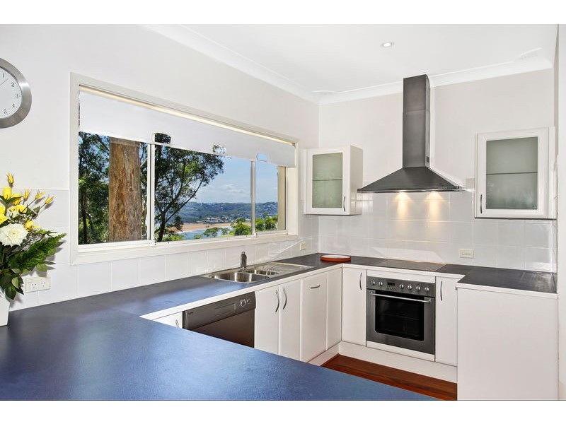 43 Fairscene Crescent, Avoca Beach NSW 2251