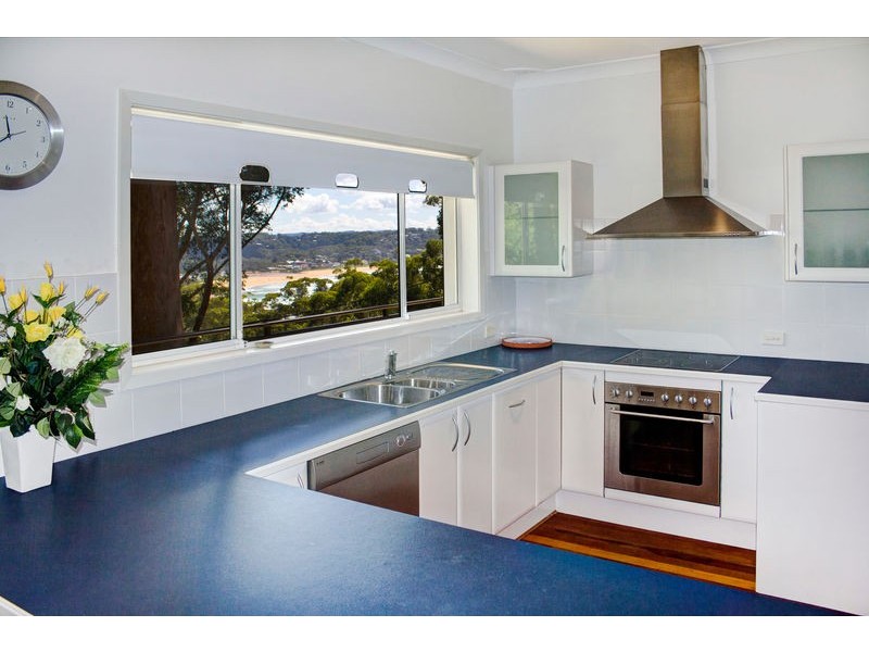 43 Fairscene Crescent, Avoca Beach NSW 2251