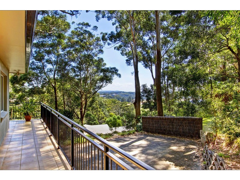 43 Fairscene Crescent, Avoca Beach NSW 2251